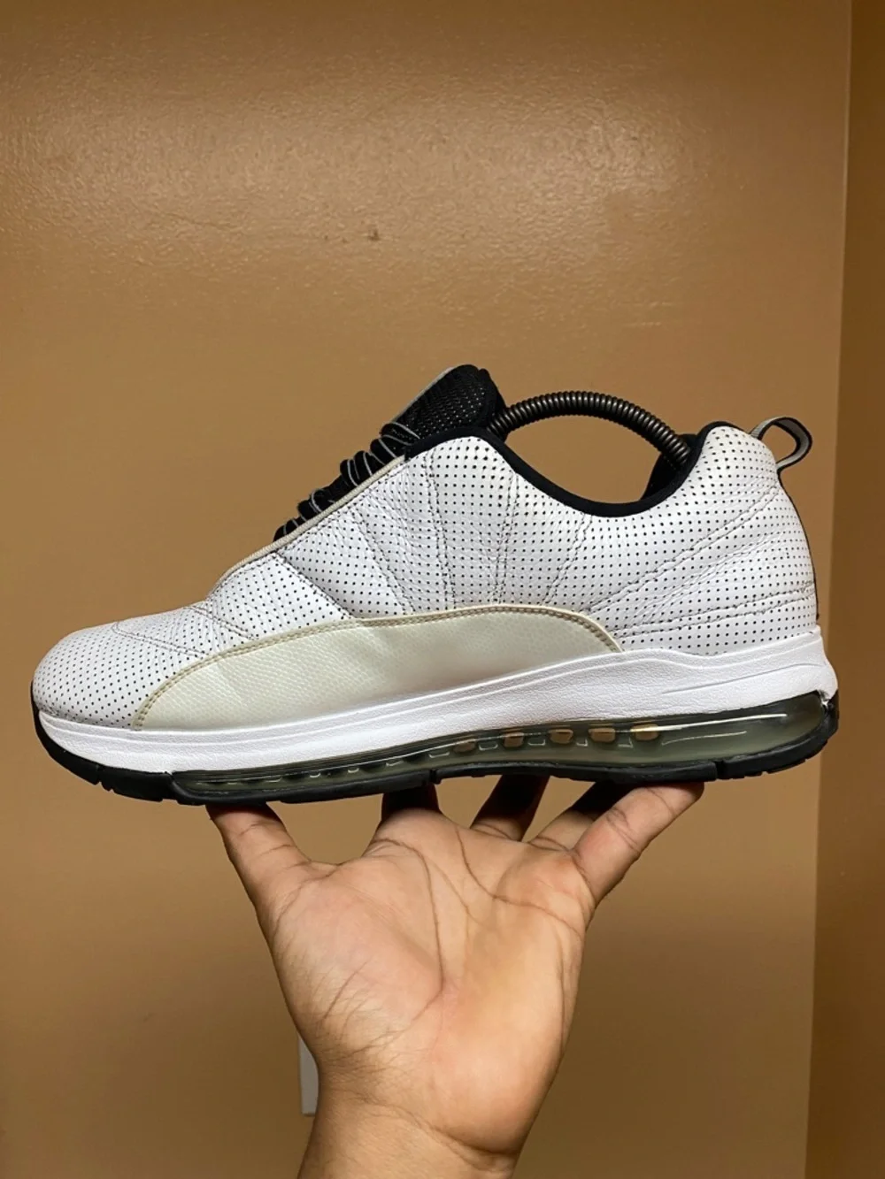 2011 Air Jordan CMFT Max Air 12 LTR “White/Wolf Grey-Black” Size 10.5 434034-102